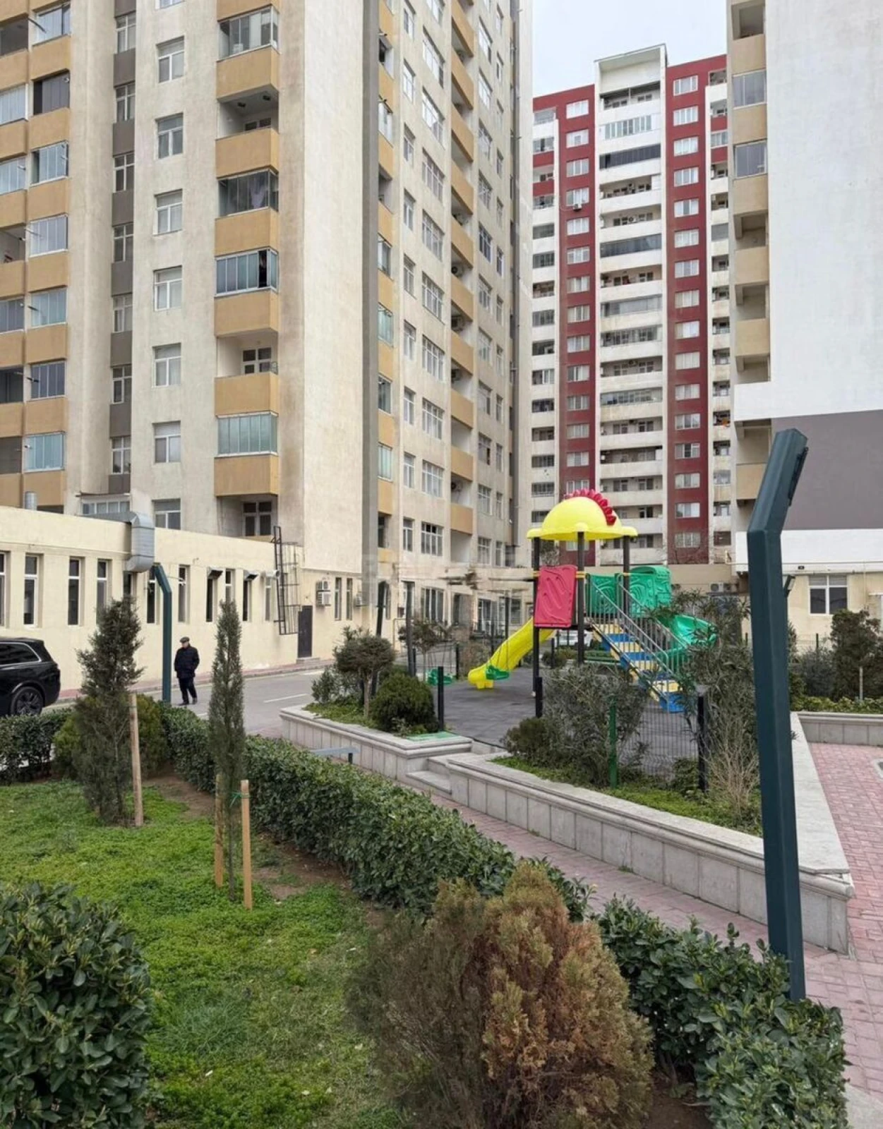 Satılır 2 otaqlı mənzil 66 m²
