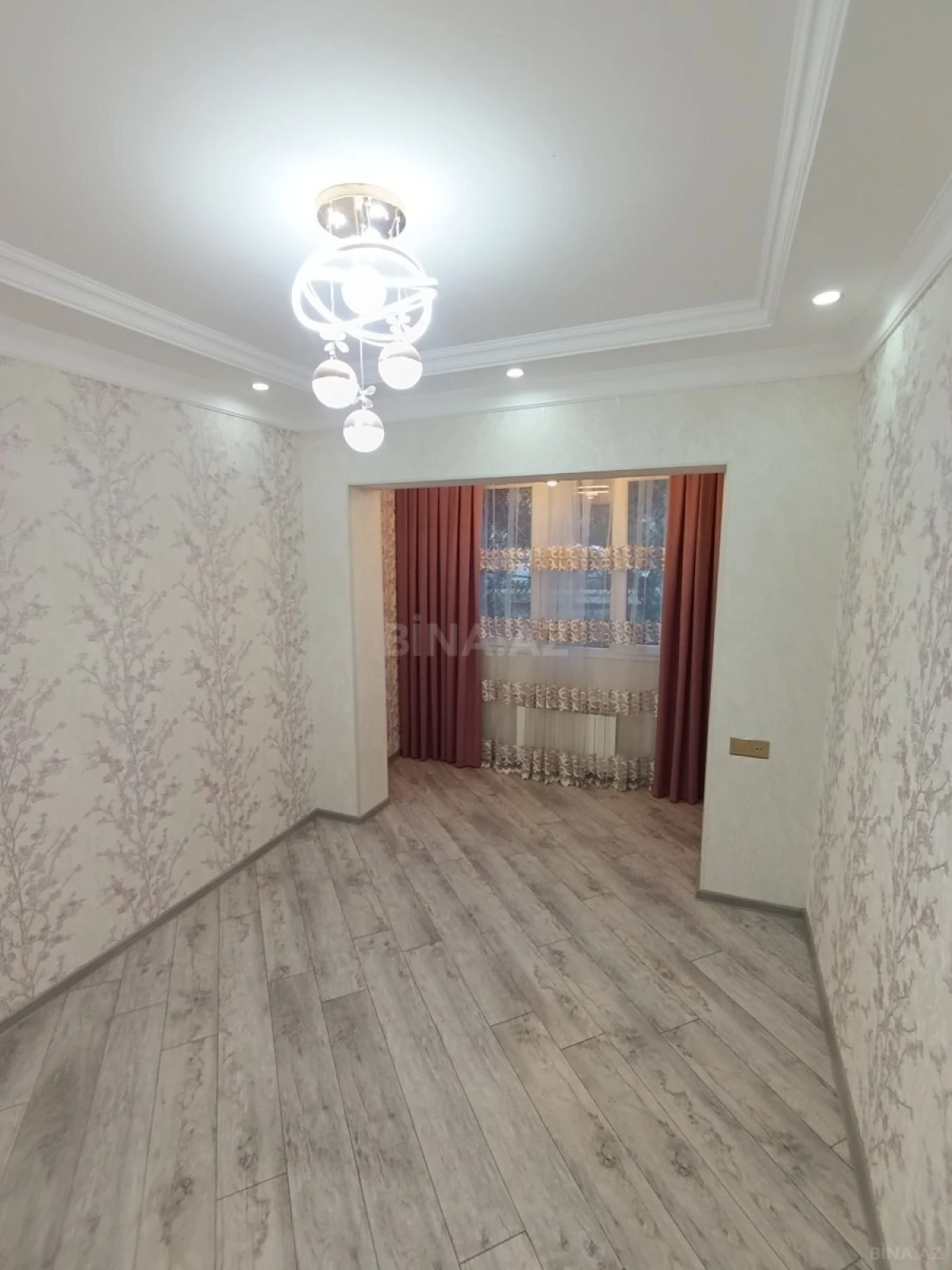 Satılır 3 otaqlı mənzil 67 m²