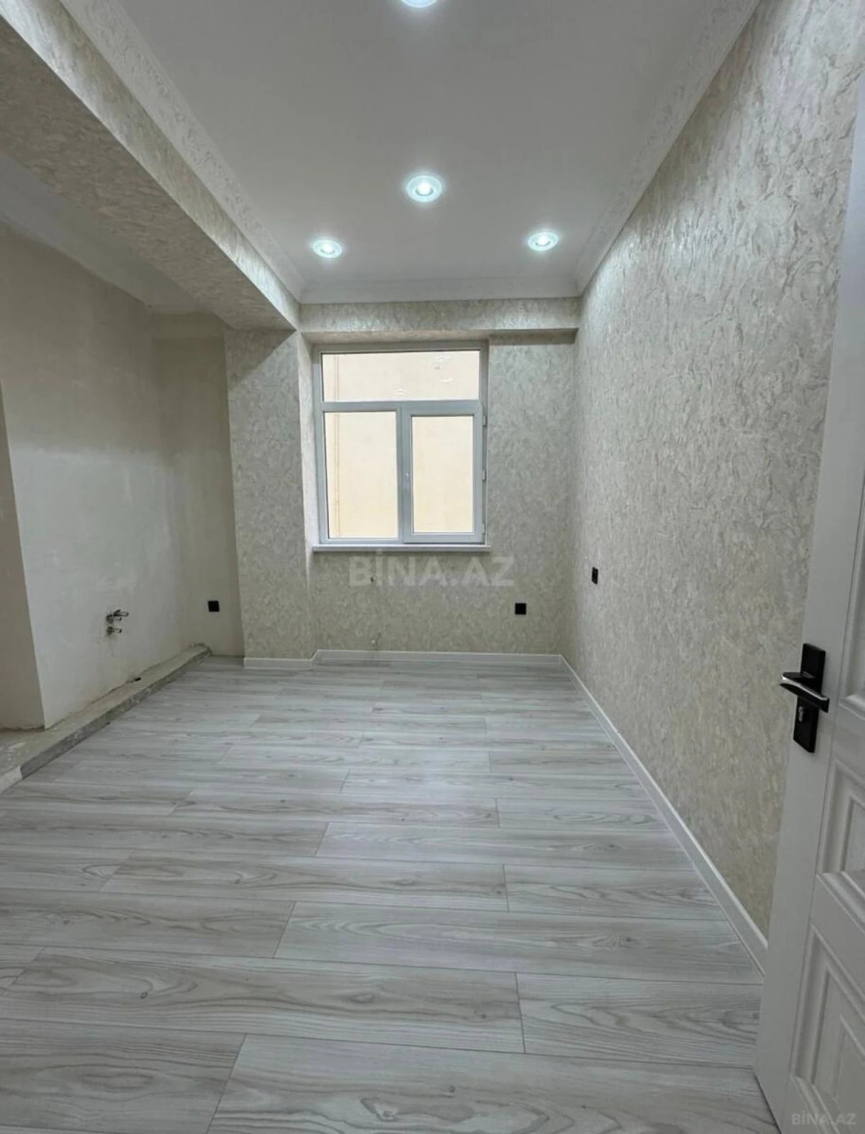 Satılır 3 otaqlı mənzil 83 m²