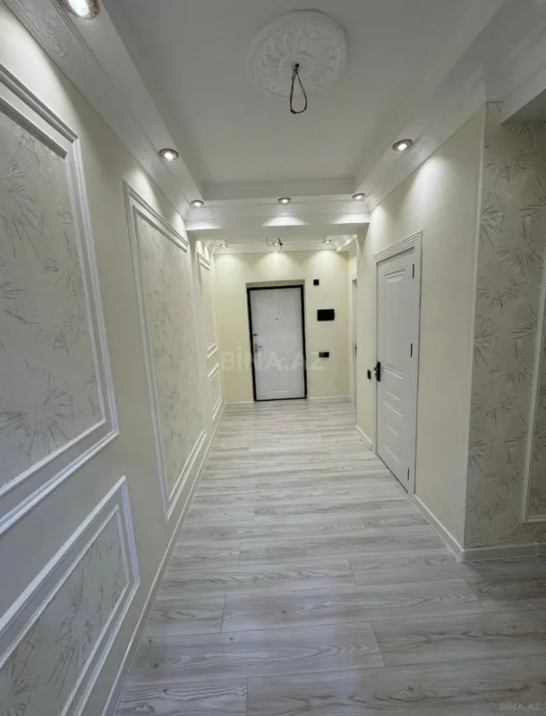 Satılır 3 otaqlı mənzil 83 m²