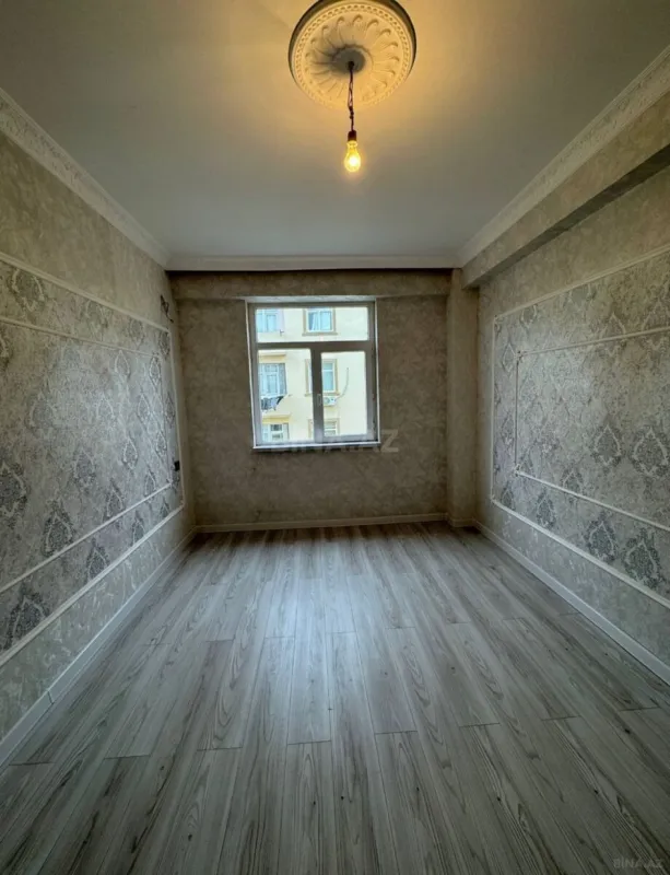 Satılır 3 otaqlı mənzil 83 m²