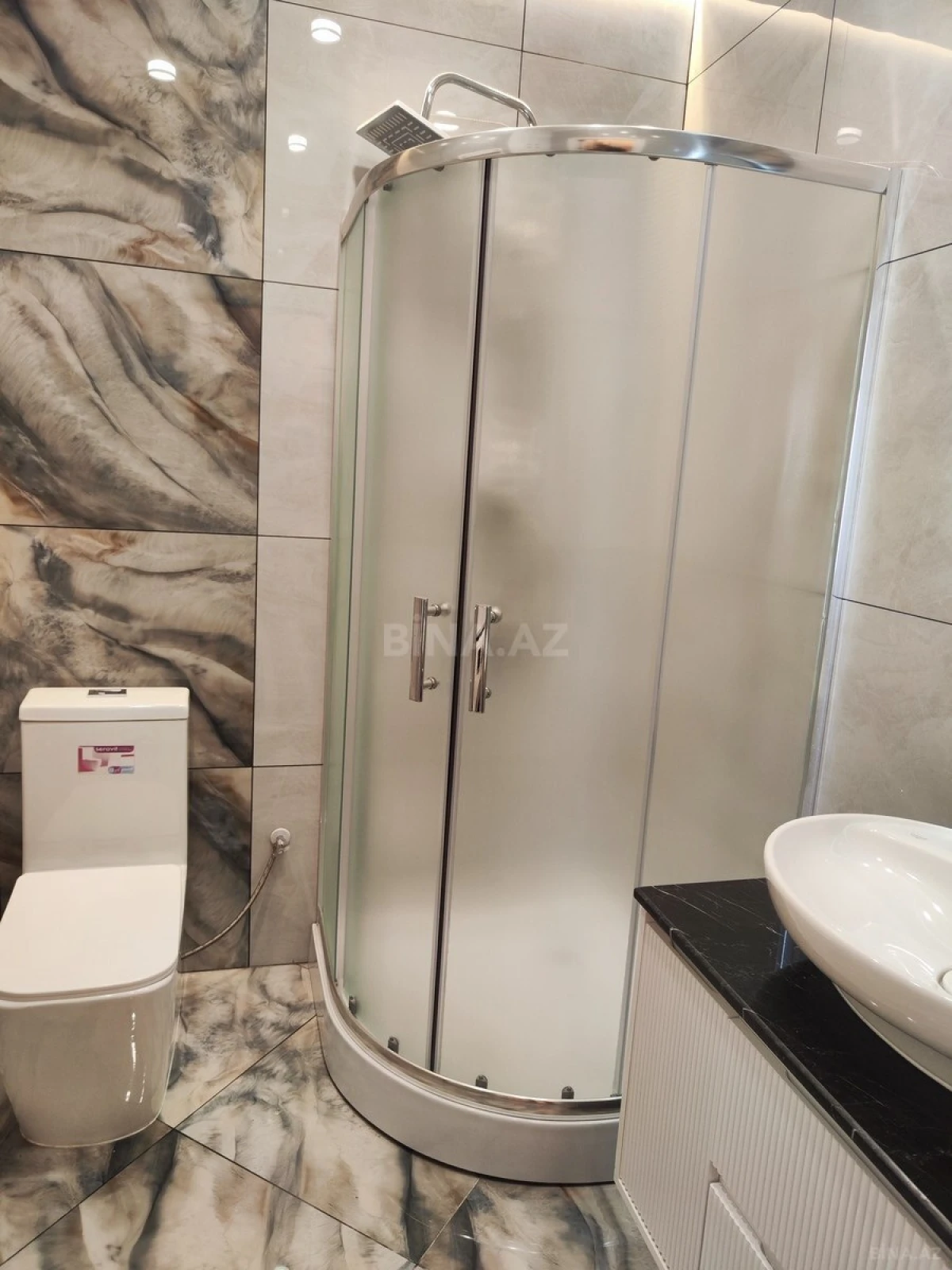 Kirayə verilir 3 otaqlı mənzil 64 m²