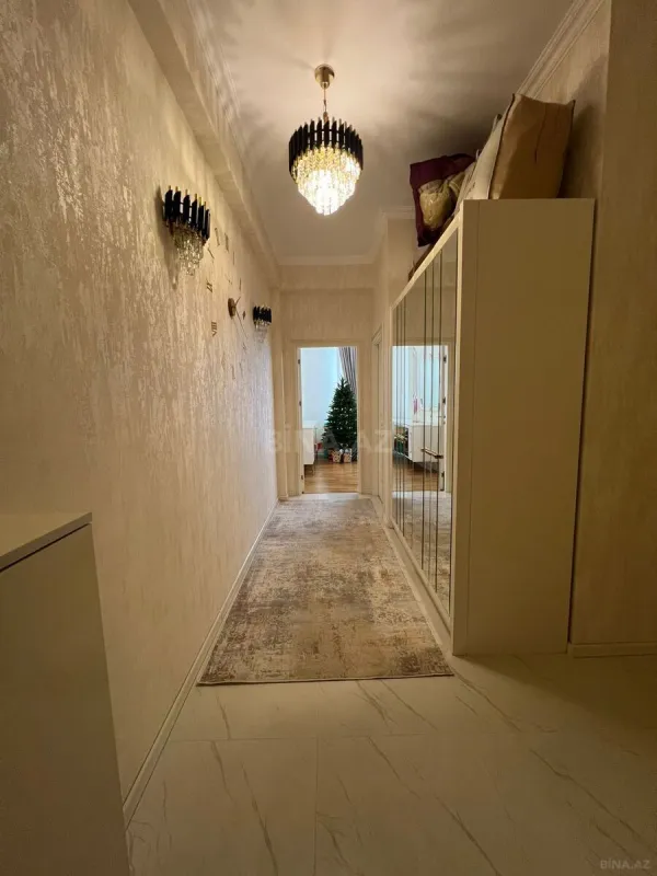 Satılır 2 otaqlı mənzil 65 m²