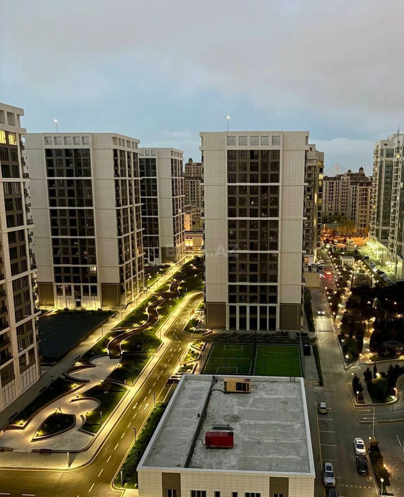 Satılır 2 otaqlı mənzil 80 m²