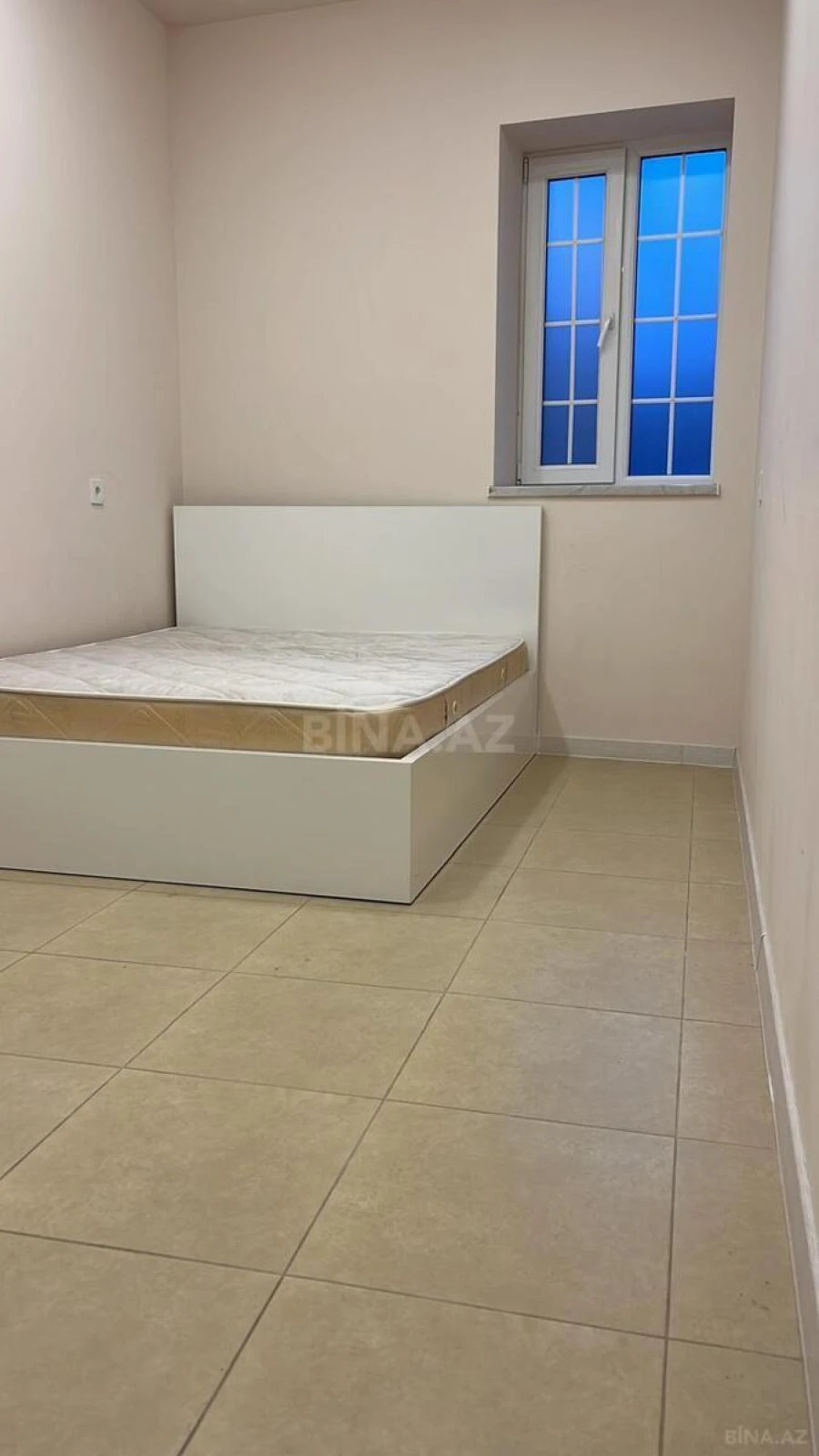 Kirayə verilir 3 otaqlı mənzil 100 m²