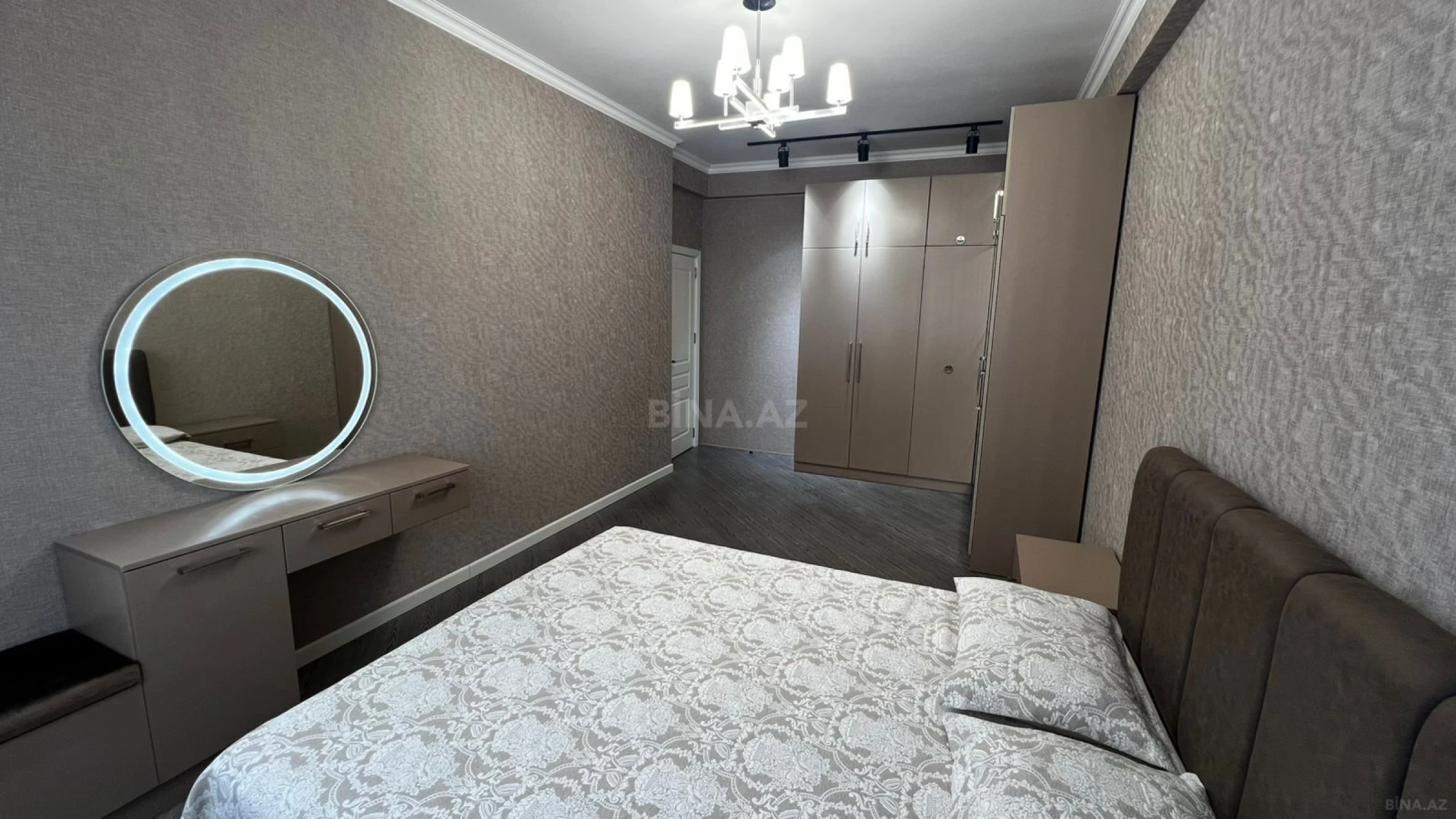 Kirayə verilir 3 otaqlı mənzil 115 m²
