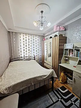 Satılır 2 otaqlı mənzil 57 m²