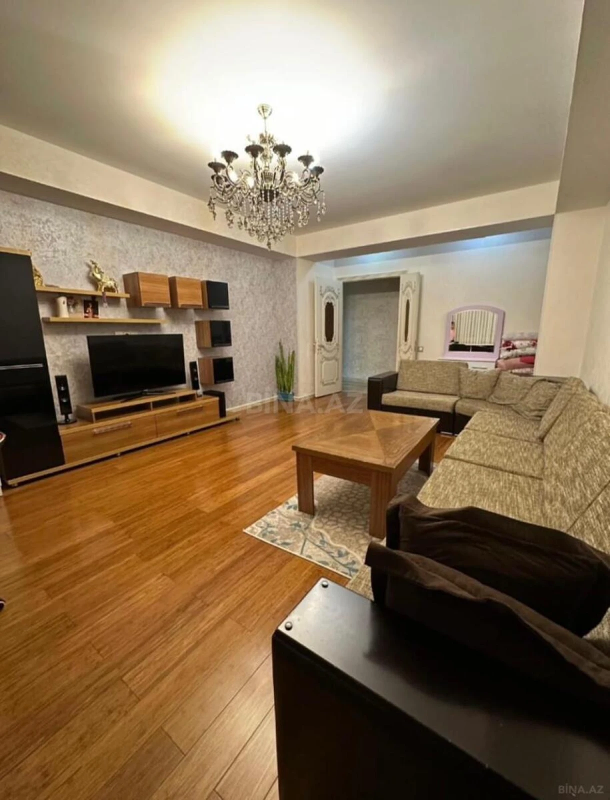 Satılır 3 otaqlı mənzil 83 m²