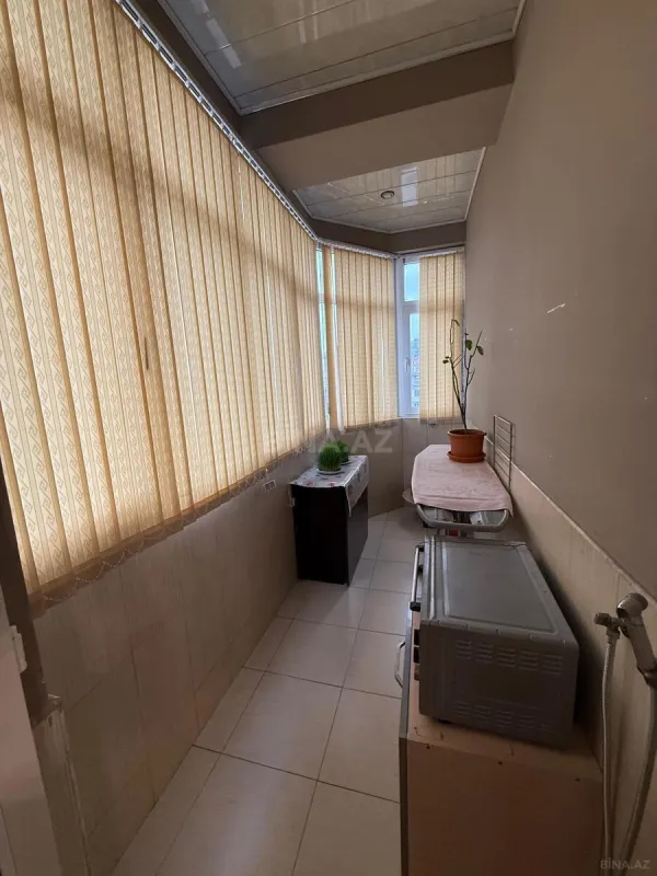 Satılır 4 otaqlı mənzil 138 m²