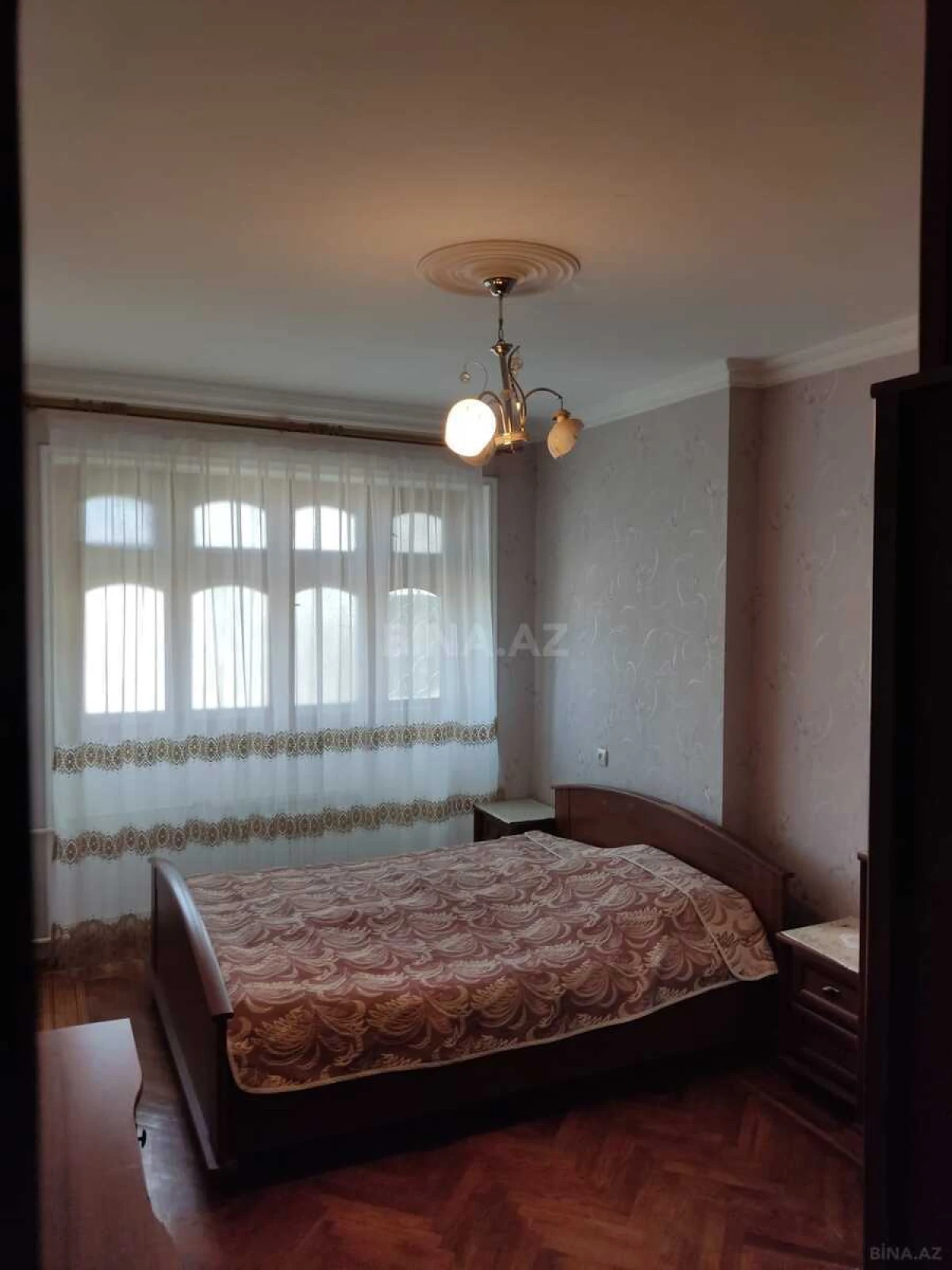 Satılır 3 otaqlı mənzil 110 m²