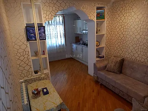 Satılır 3 otaqlı mənzil 110 m²