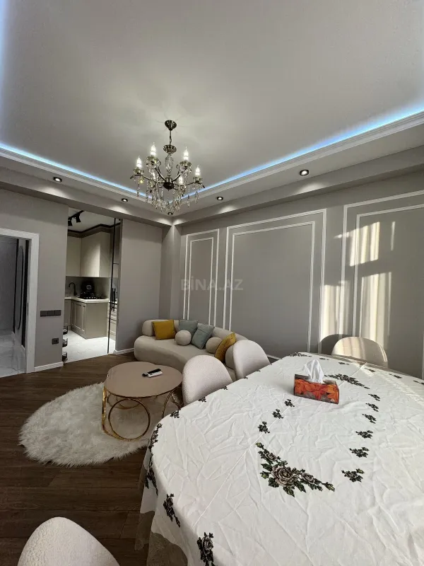 Satılır 2 otaqlı mənzil 61 m²