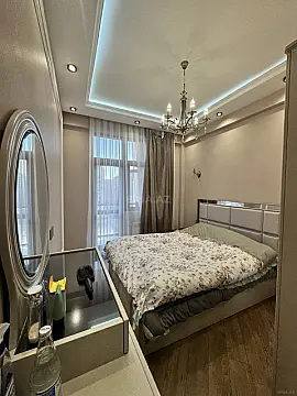 Satılır 2 otaqlı mənzil 61 m²