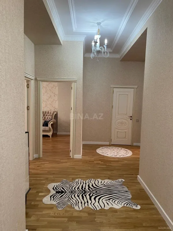 Kirayə verilir 3 otaqlı mənzil 102 m²