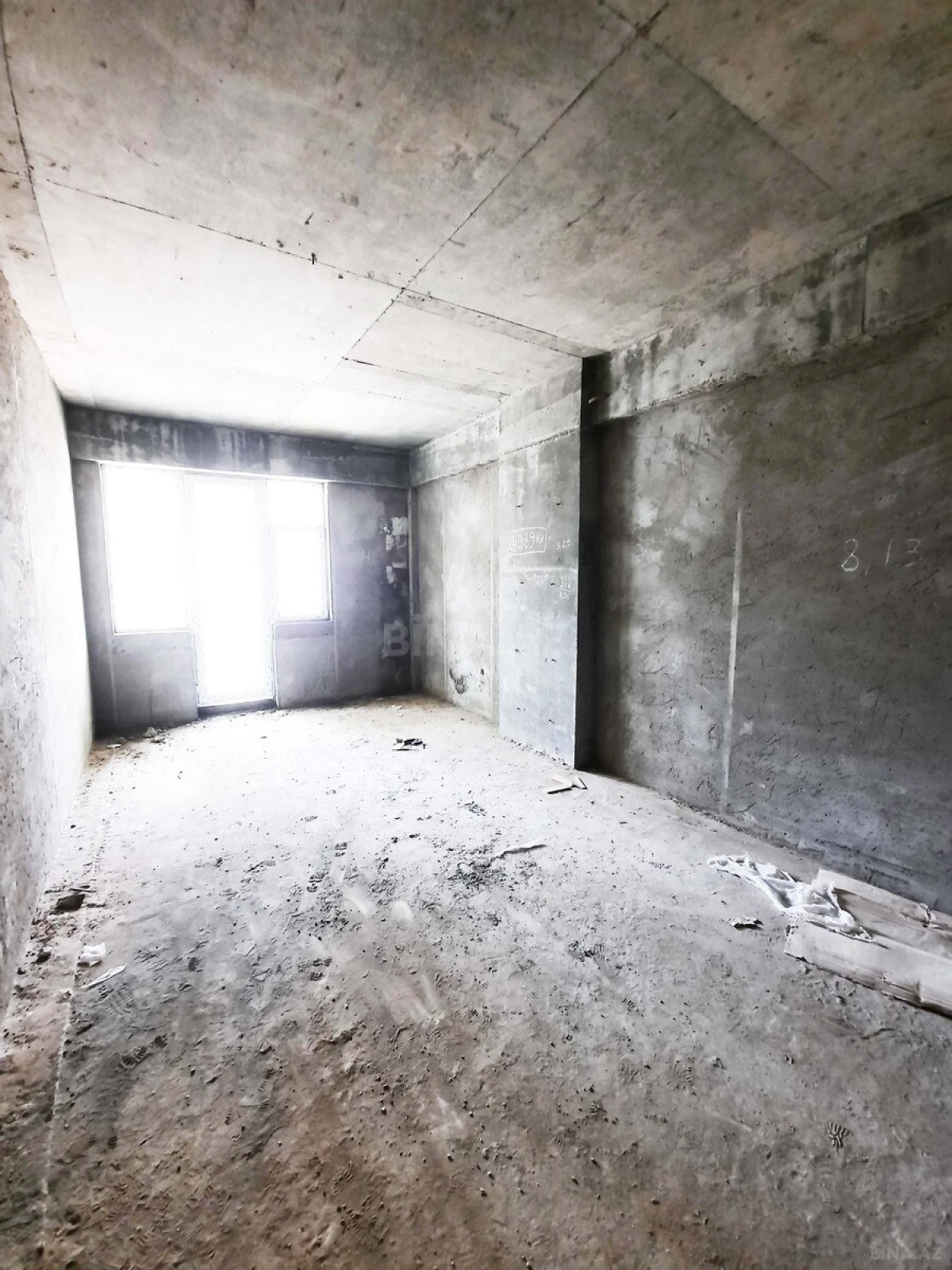 Satılır 3 otaqlı mənzil 105 m²