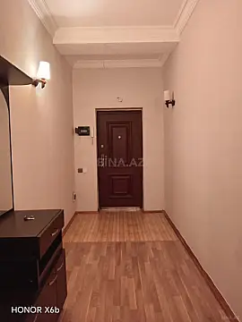 Kirayə verilir 2 otaqlı mənzil 100 m²