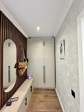 Satılır 2 otaqlı mənzil 61 m²