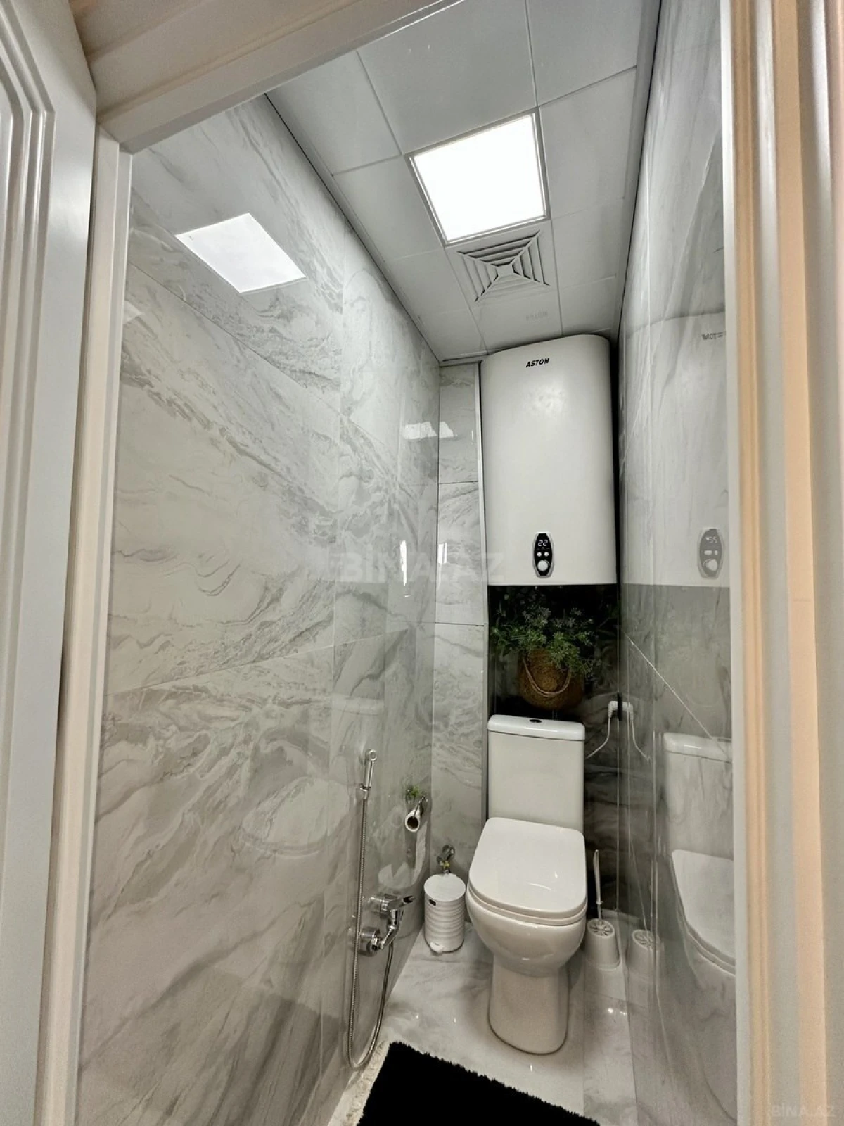 Satılır 2 otaqlı mənzil 61 m²