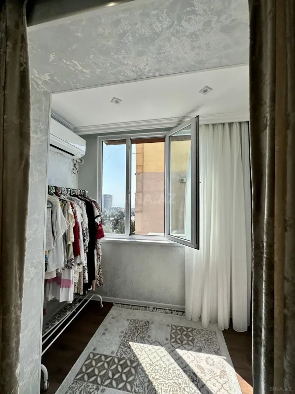 Satılır 2 otaqlı mənzil 61 m²