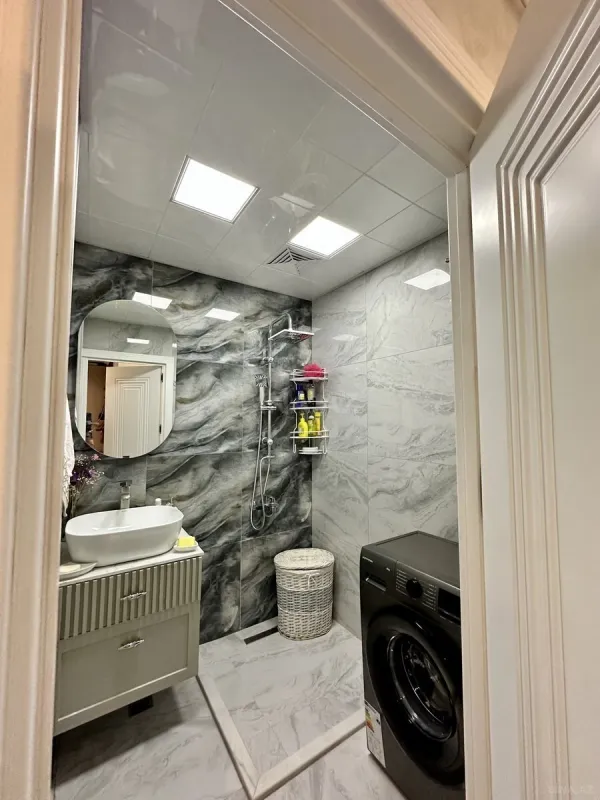 Satılır 2 otaqlı mənzil 61 m²