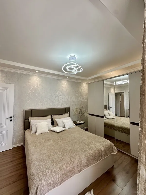 Satılır 2 otaqlı mənzil 61 m²