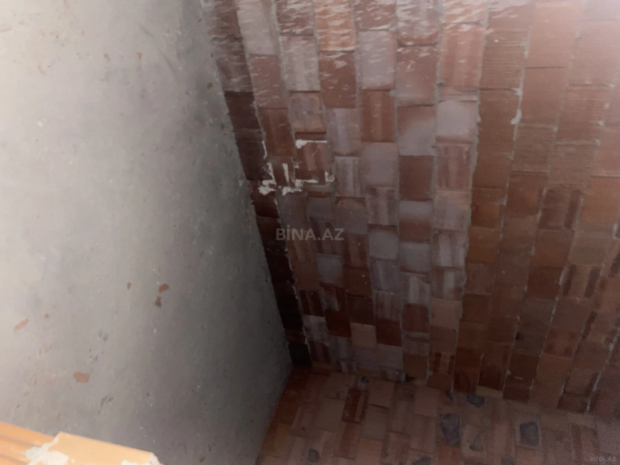 Satılır 2 otaqlı mənzil 78 m²