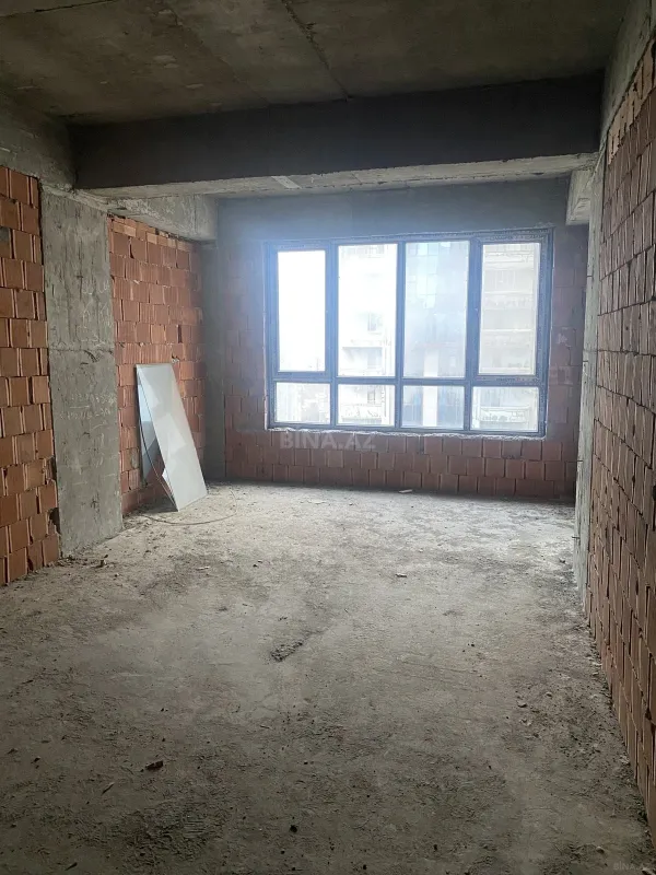 Satılır 2 otaqlı mənzil 78 m²