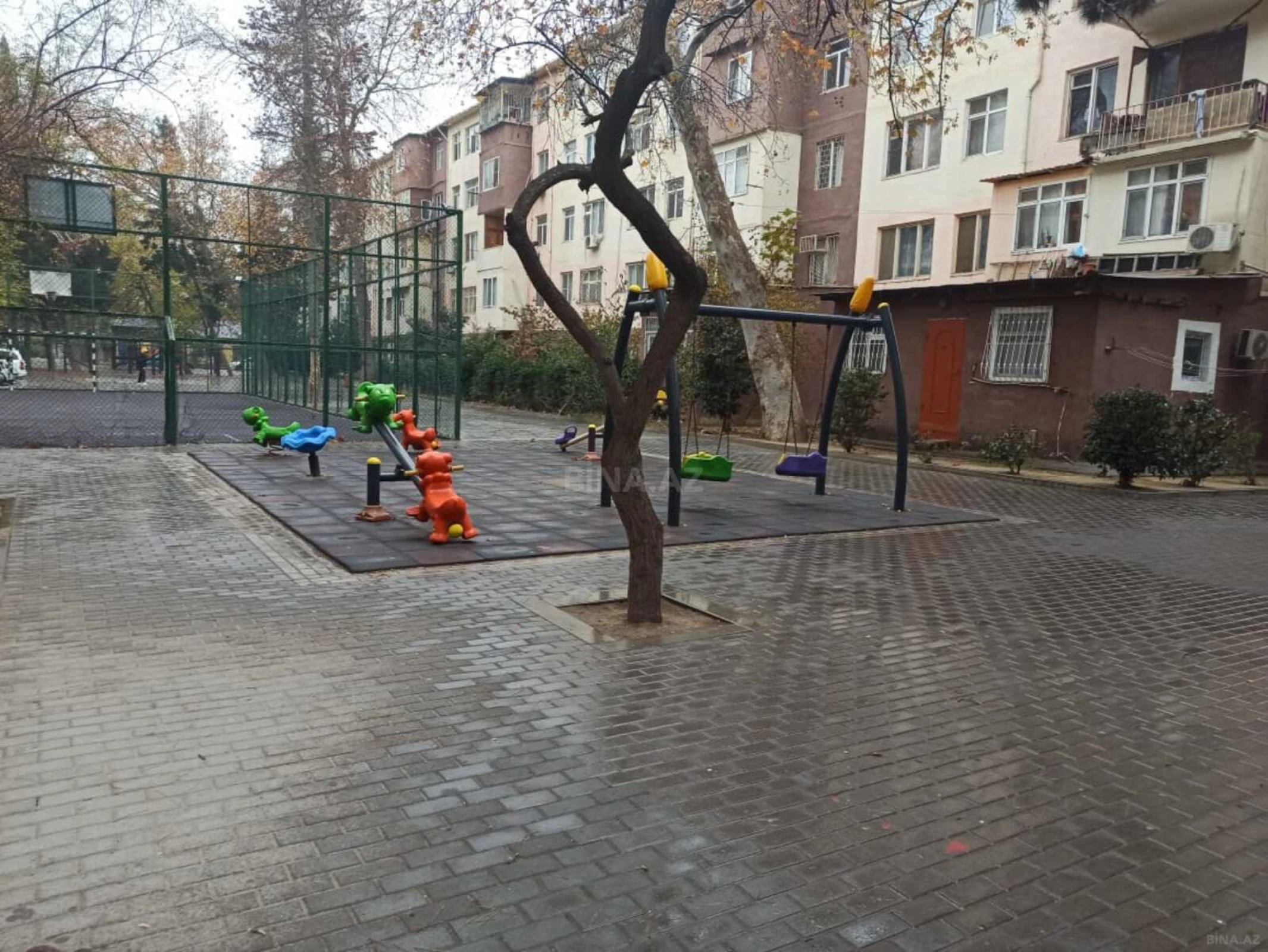 Satılır 3 otaqlı mənzil 52 m²