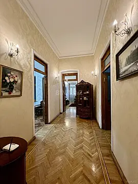 Kirayə verilir 3 otaqlı mənzil 135 m²