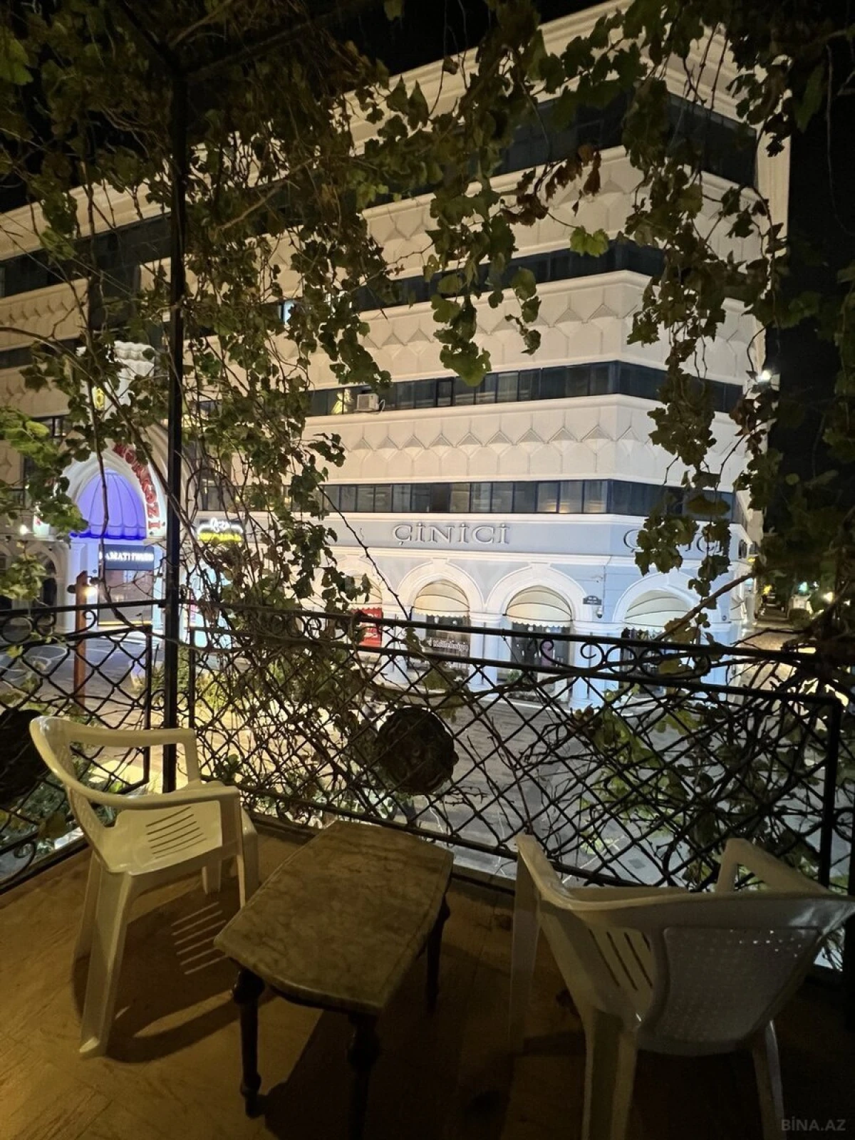 Kirayə verilir 3 otaqlı mənzil 135 m²