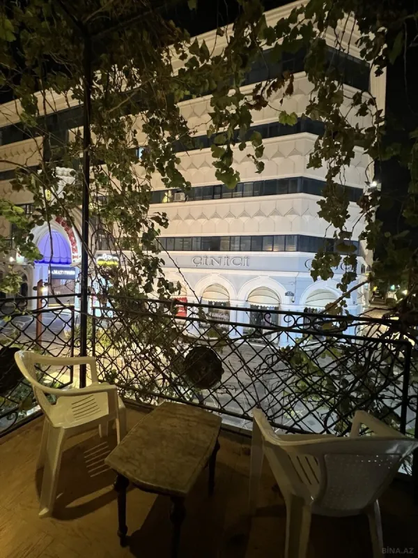 Kirayə verilir 3 otaqlı mənzil 135 m²