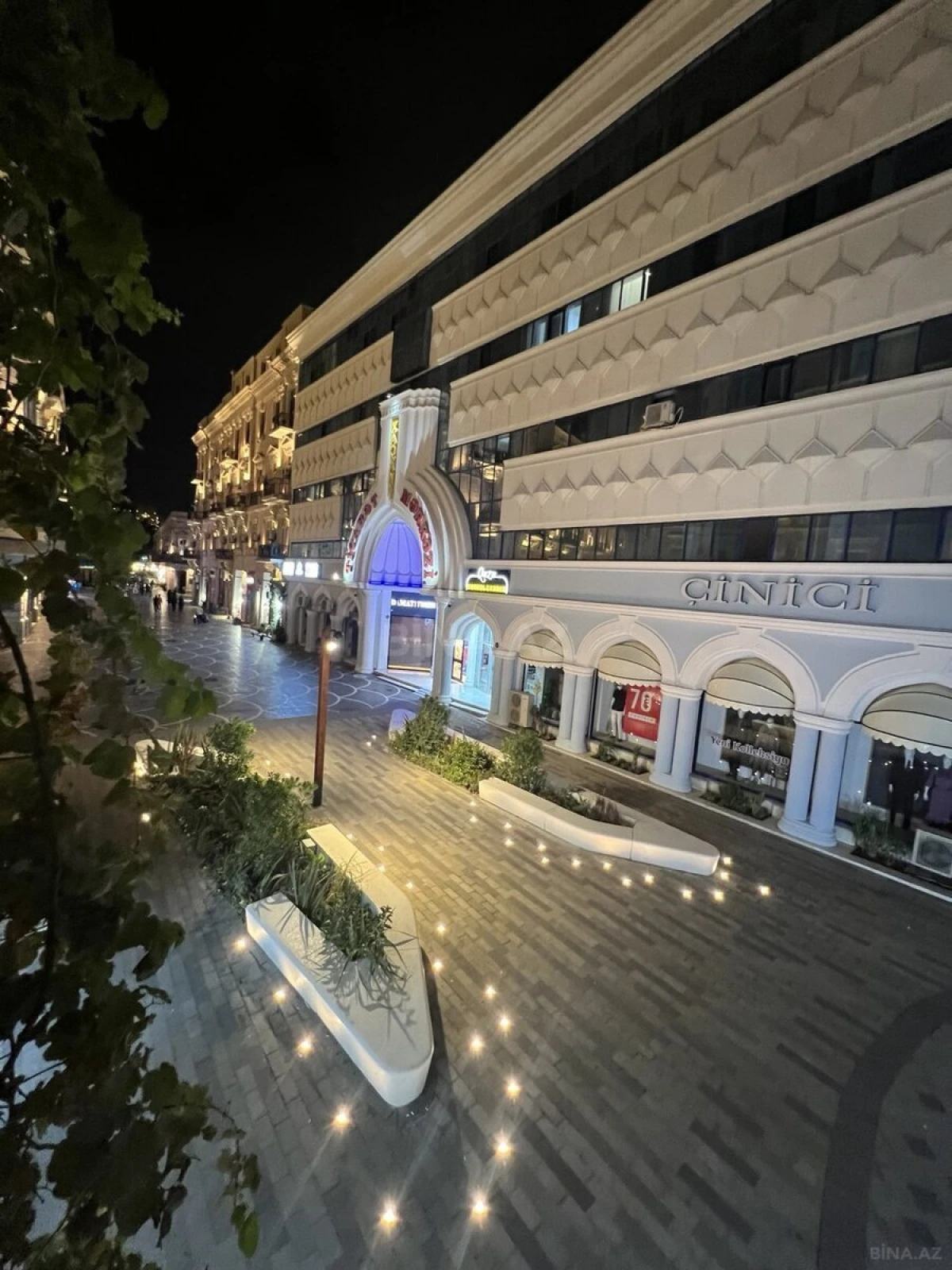 Kirayə verilir 3 otaqlı mənzil 135 m²