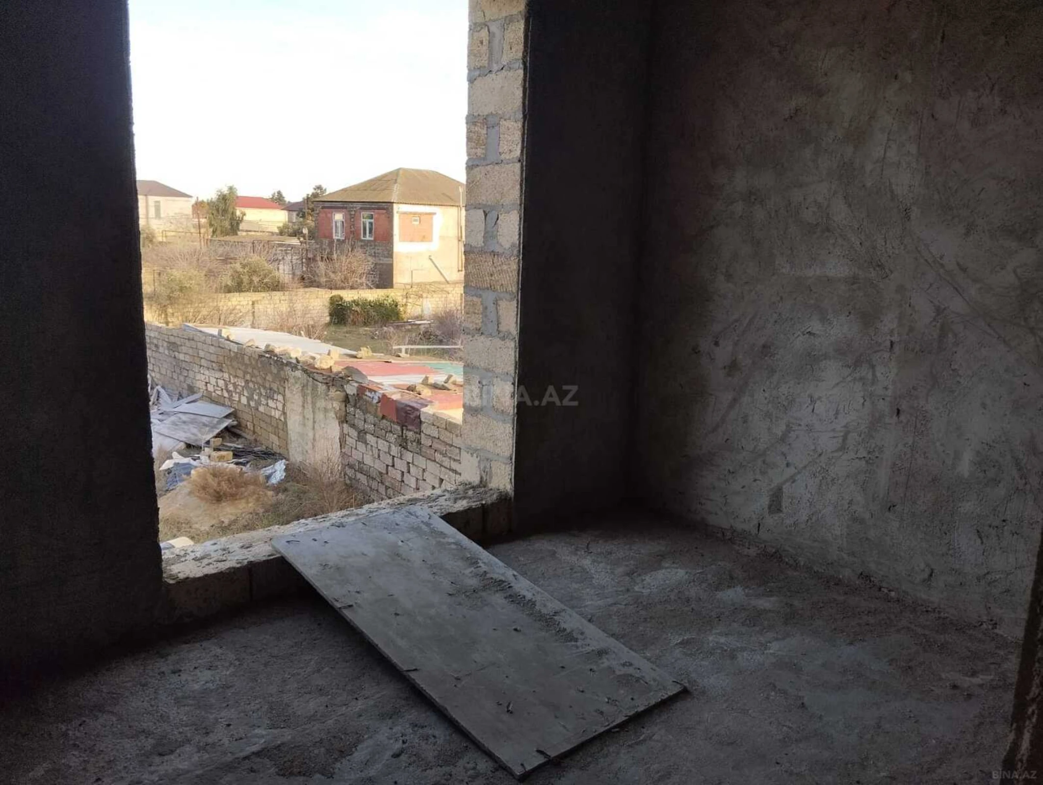 Satılır 6 otaqlı həyət evi 150 m²