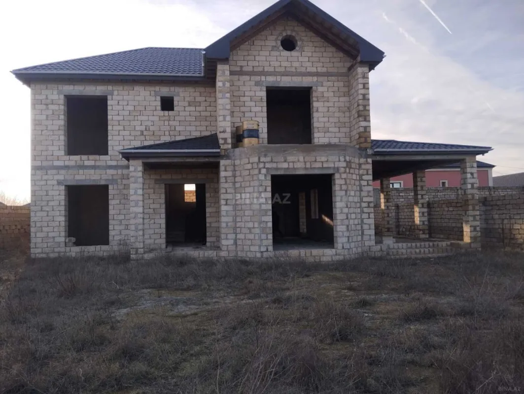 Satılır 6 otaqlı həyət evi 150 m²