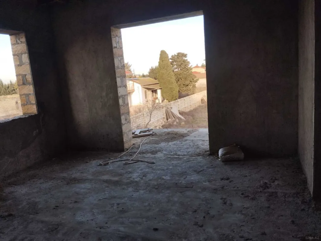 Satılır 6 otaqlı həyət evi 150 m²