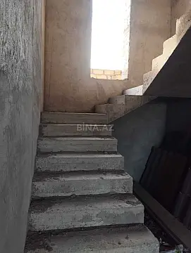 Satılır 6 otaqlı həyət evi 150 m²