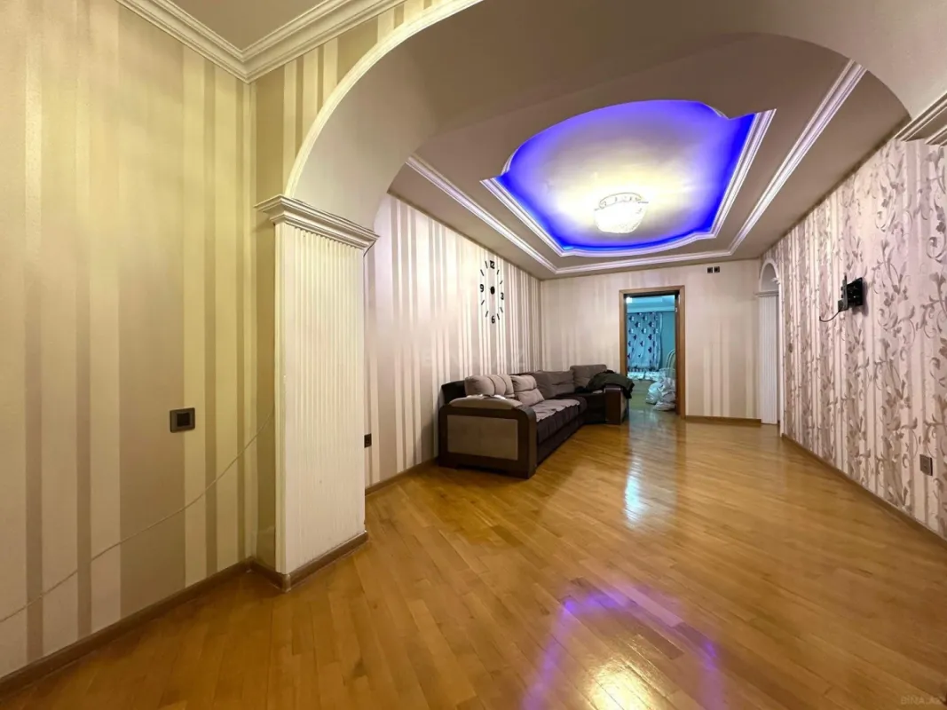 Satılır 3 otaqlı mənzil 70 m²