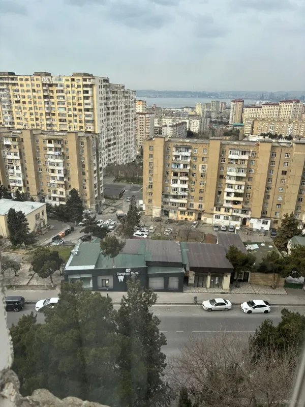 Satılır 3 otaqlı mənzil 68 m²