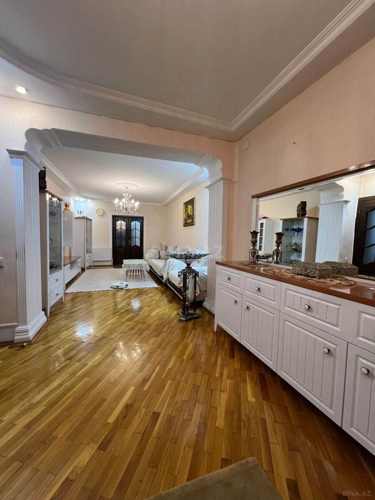 Satılır 4 otaqlı mənzil 110 m²