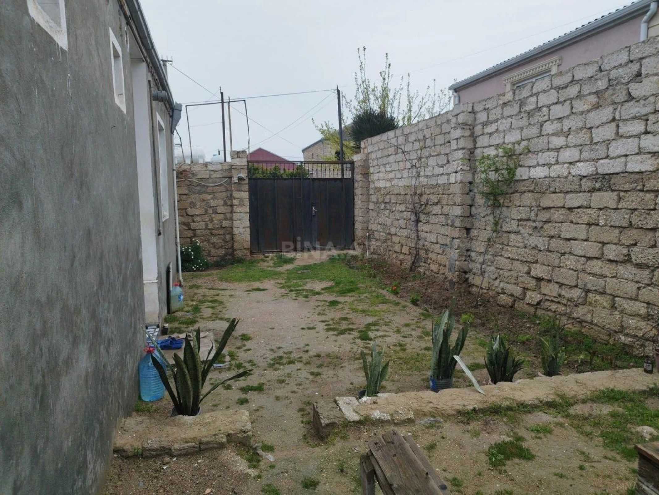 Satılır 4 otaqlı həyət evi 150 m²