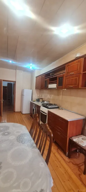 Kirayə verilir 3 otaqlı mənzil 90 m²
