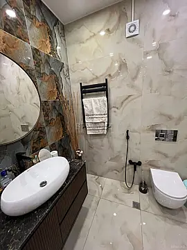 Satılır 3 otaqlı mənzil 167 m²