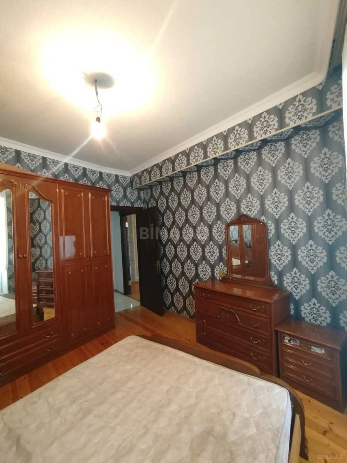 Kirayə verilir 2 otaqlı mənzil 60 m²