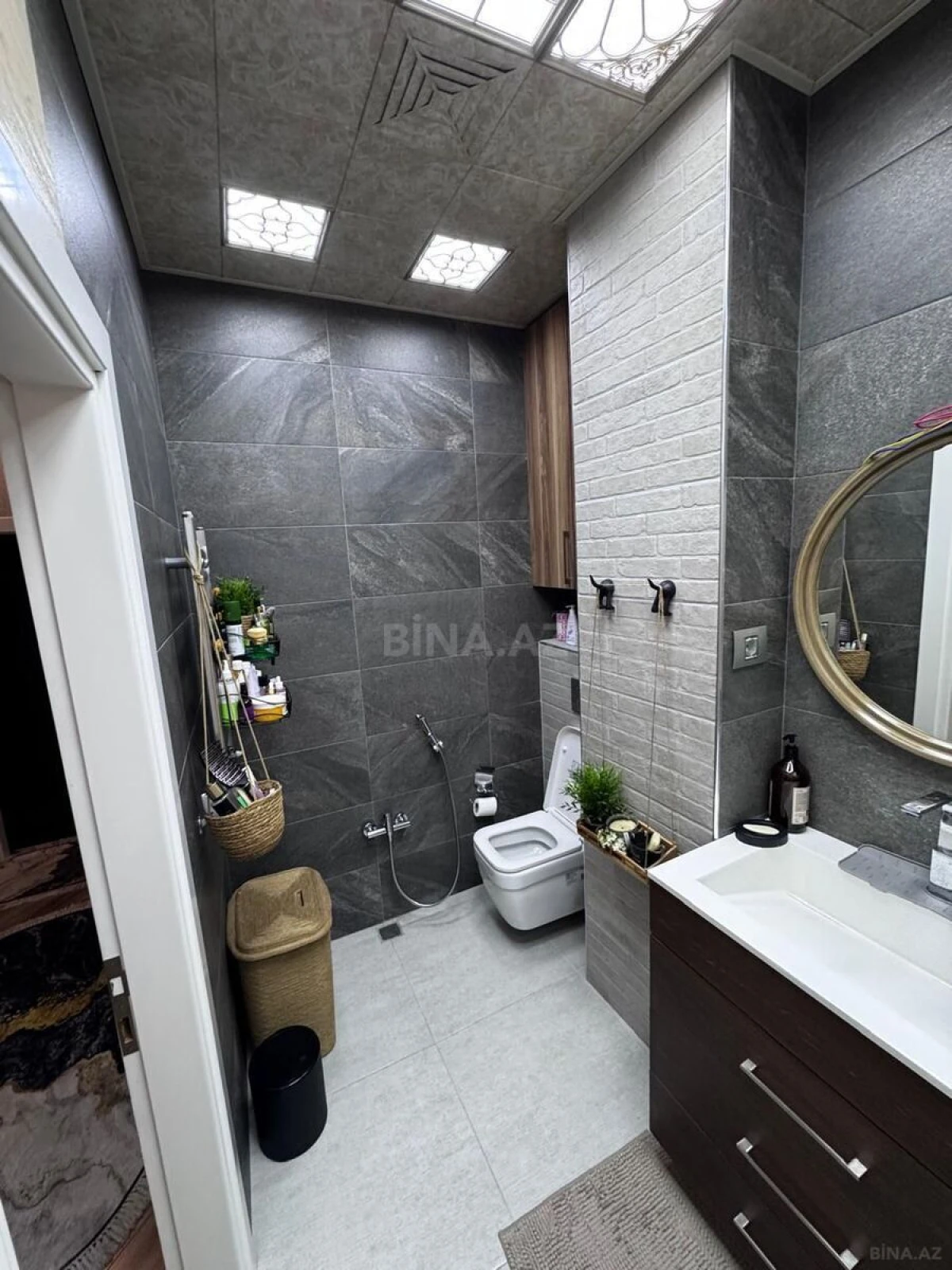 Satılır 3 otaqlı mənzil 99 m²