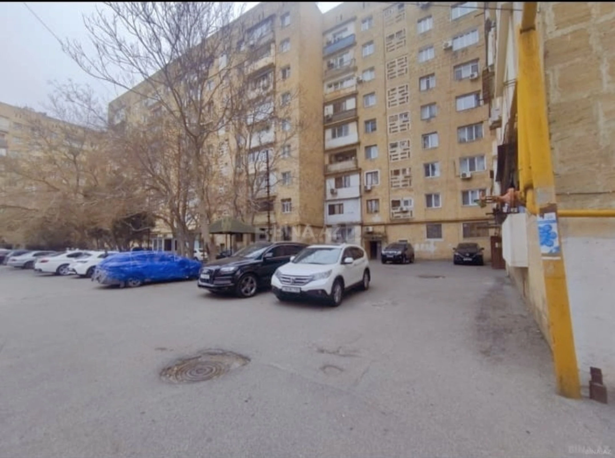 Kirayə verilir 4 otaqlı mənzil 130 m²