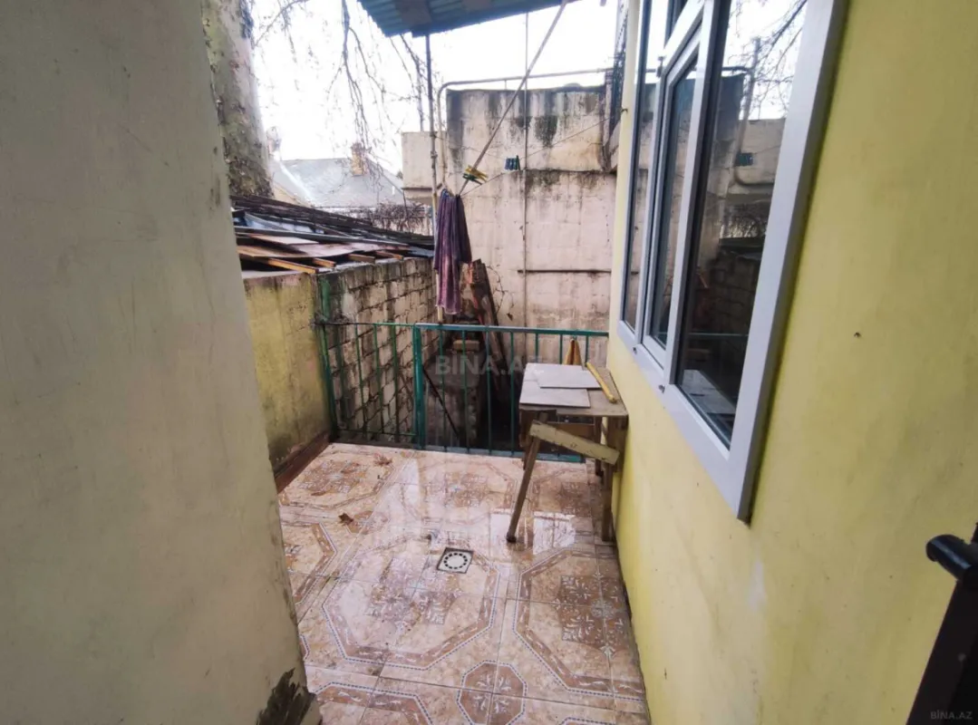 Kirayə verilir 4 otaqlı mənzil 130 m²