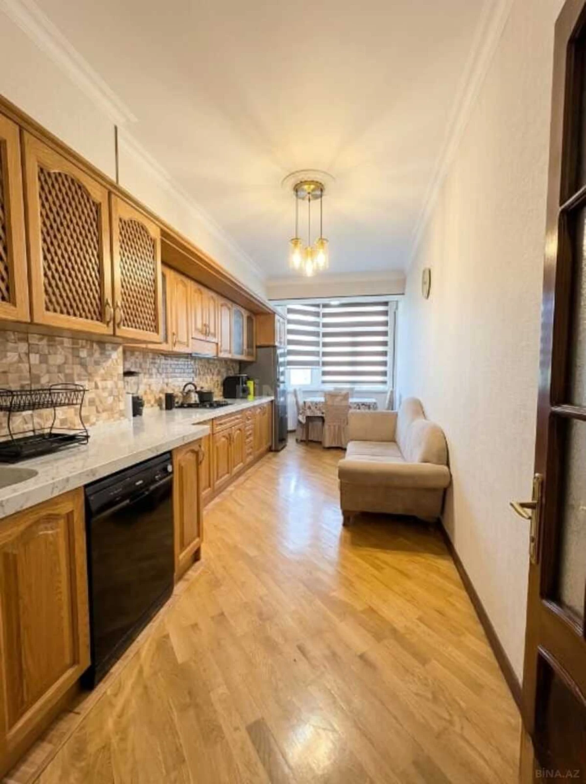 Satılır 3 otaqlı mənzil 125 m²