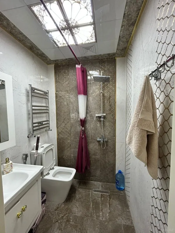 Kirayə verilir 2 otaqlı mənzil 70 m²