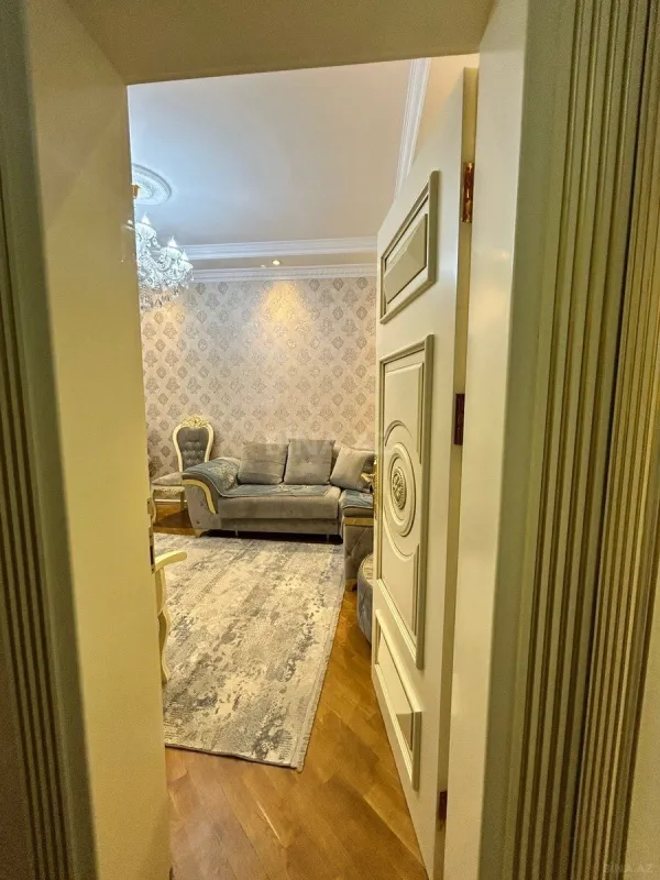 Kirayə verilir 2 otaqlı mənzil 70 m²