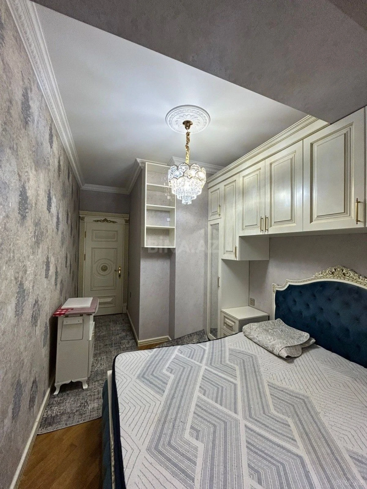 Kirayə verilir 2 otaqlı mənzil 70 m²